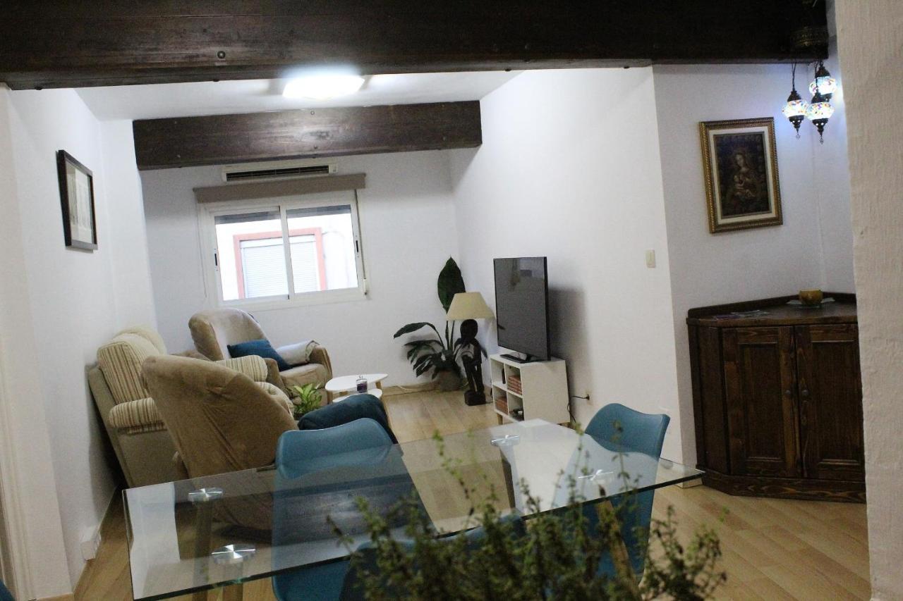 Al Pie Del Camarin Con Parking Gratis Apartment Jaen Bagian luar foto
