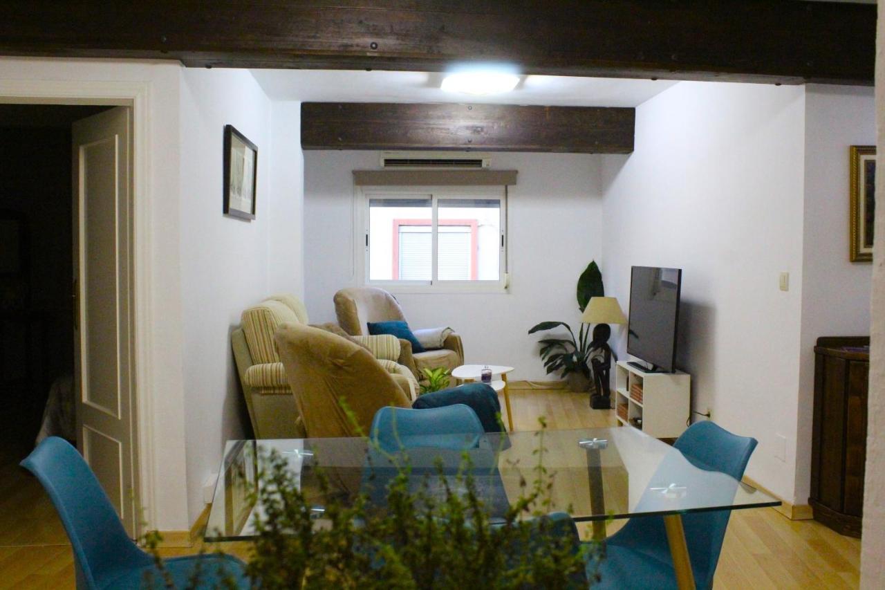 Al Pie Del Camarin Con Parking Gratis Apartment Jaen Bagian luar foto
