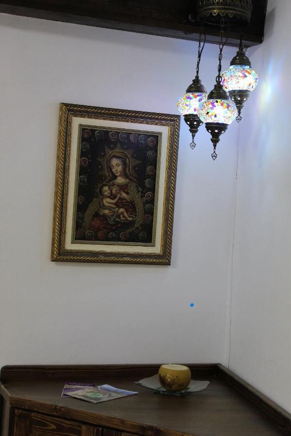Al Pie Del Camarin Con Parking Gratis Apartment Jaen Bagian luar foto